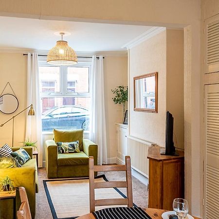 2 Bed, Up To 6 Guests Near Chester City Centre Eksteriør billede
