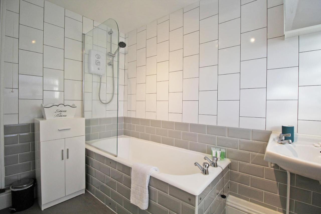 2 Bed, Up To 6 Guests Near Chester City Centre Eksteriør billede