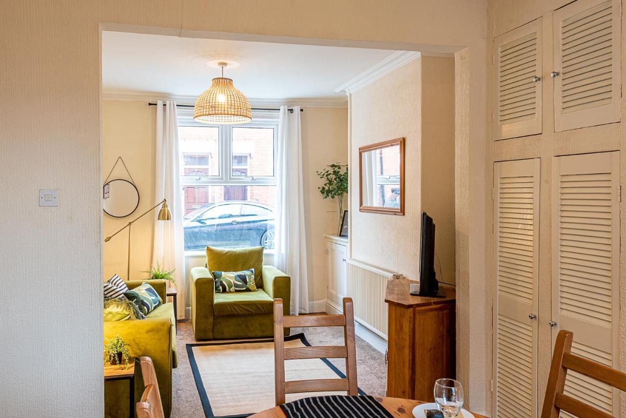 2 Bed, Up To 6 Guests Near Chester City Centre Eksteriør billede