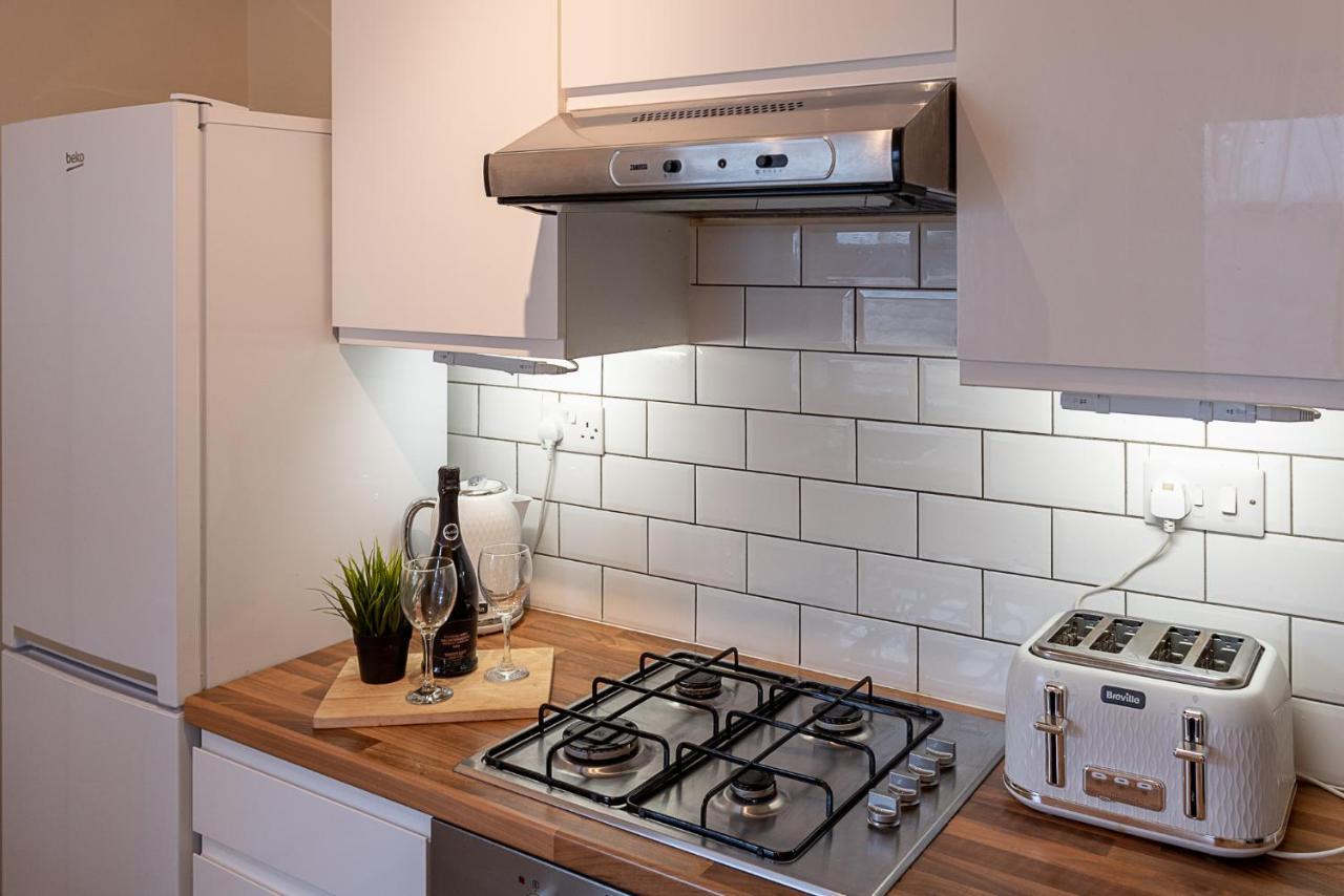 2 Bed, Up To 6 Guests Near Chester City Centre Eksteriør billede